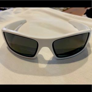OAKLEY Gascan Sunglasses w/Polarized Lens